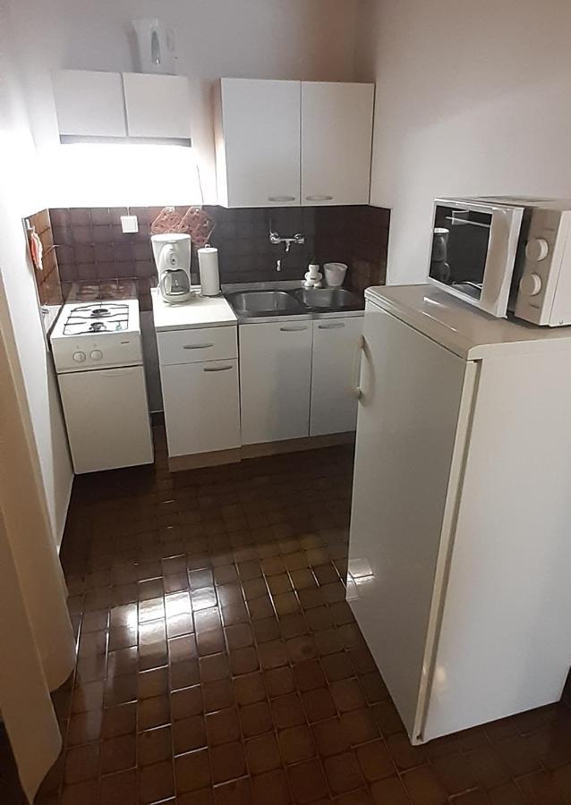 Ina 2 Apartment Funtana